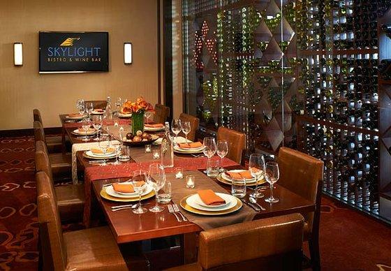 Indianapolis Marriott East Hotel Bagian luar foto