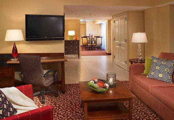 Indianapolis Marriott East Hotel Bagian luar foto